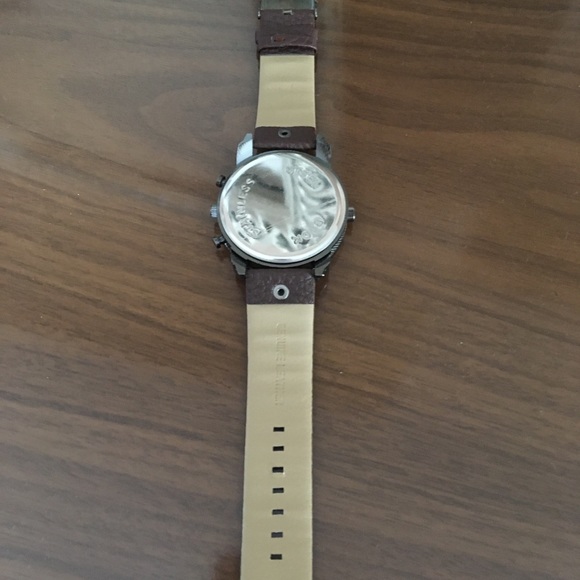 JIS Mens Quartz Casual Wrist Watch - Picture 2 of 3